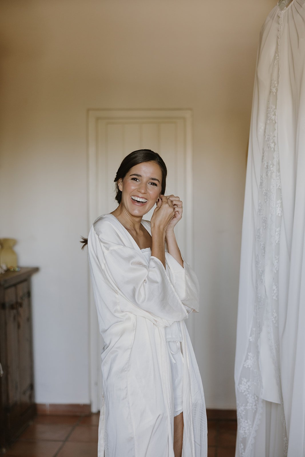 Novia con maquillaje natural y elegante — resultado del trabajo de Mar Armengol en Málaga