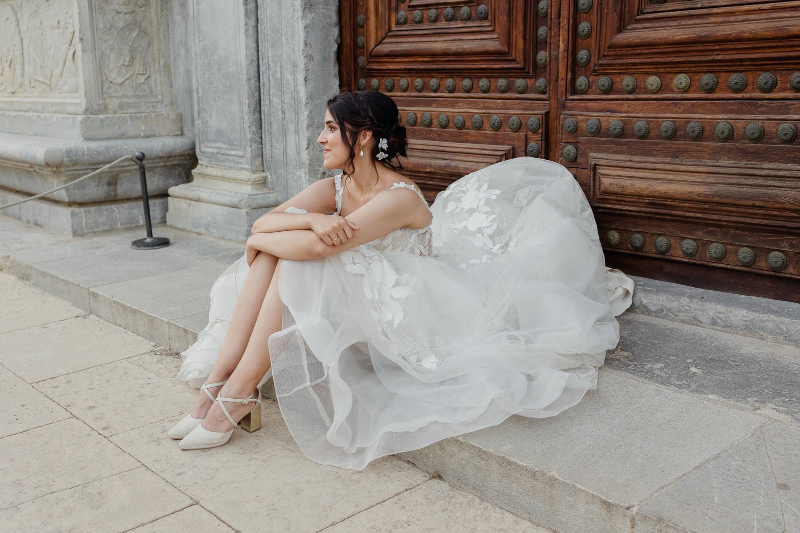 Novia en la Alhambra de Granada — maquillaje y peinado recogido
