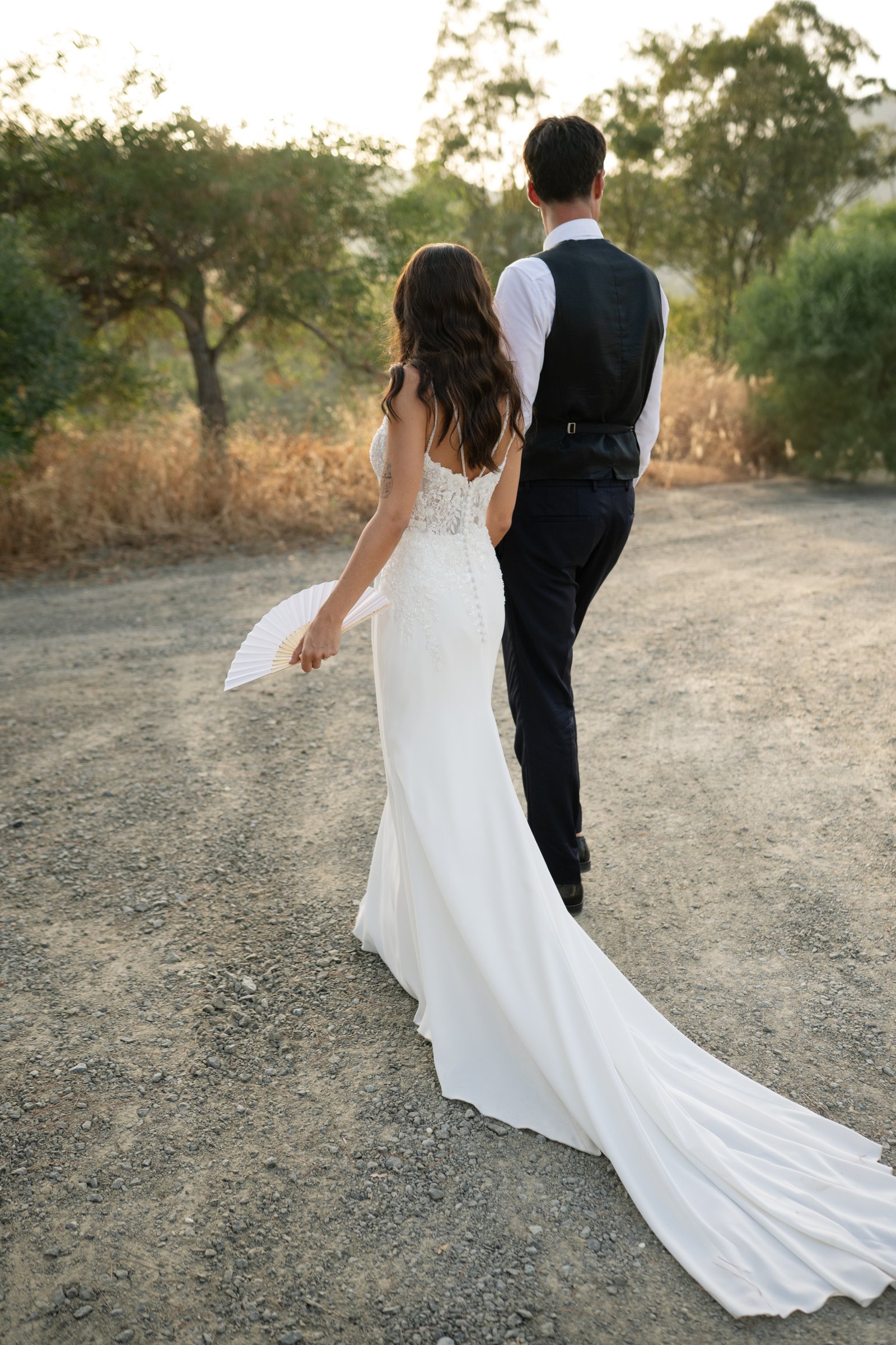 Novia de espaldas — peinado novia Málaga